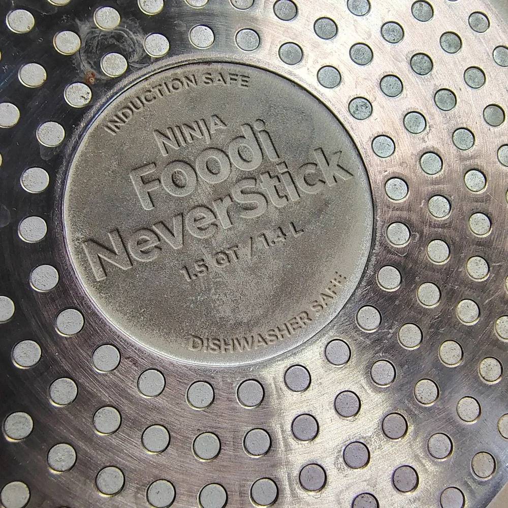Ninja Foodi NeverStick Saucepan 1.5 QT Black Grey Induction Safe Lid